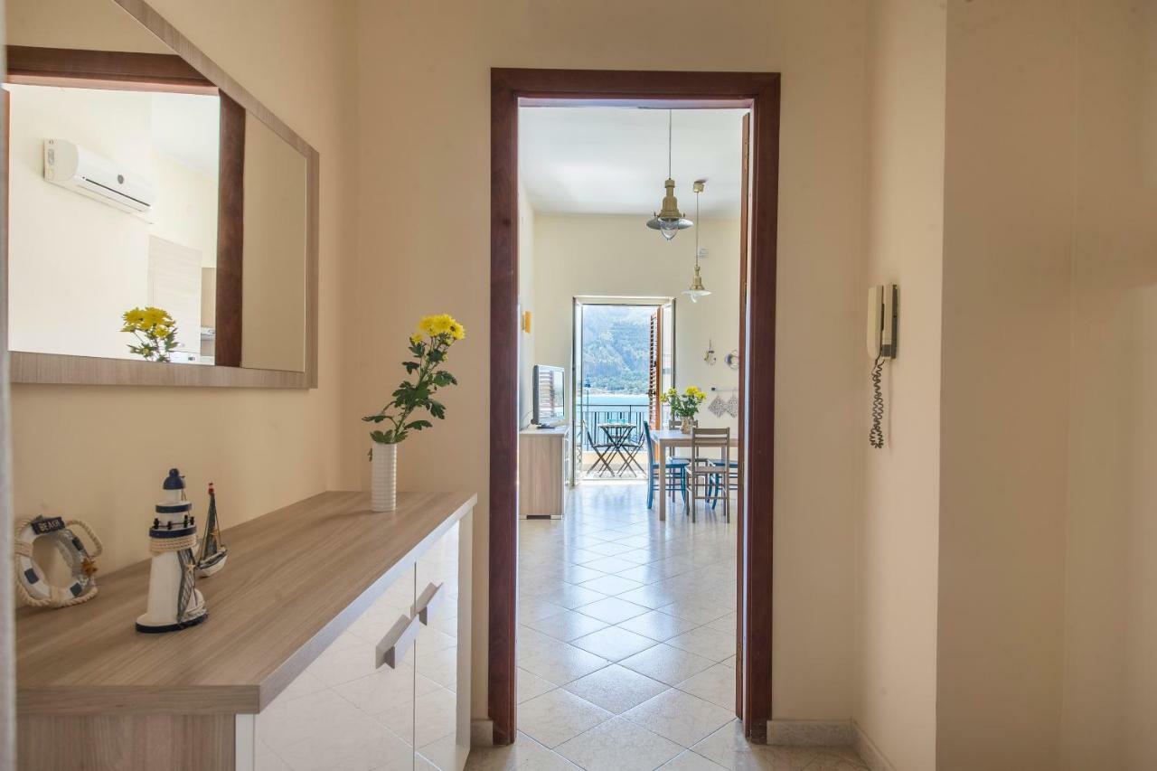 Casetta Vista Mare In Piazza A Mondello ปาแลร์โม ภายนอก รูปภาพ
