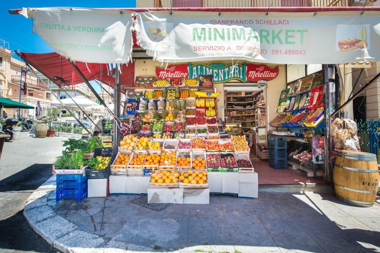 Casetta Vista Mare In Piazza A Mondello ปาแลร์โม ภายนอก รูปภาพ